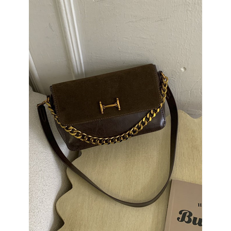 Trendy Small Square Handbag for Autumn And Winter 2025, Featuring a Vintage Design And Made of Soft Faux Leather, Suitable for Underarm, Shoulder, Or Crossbody Use