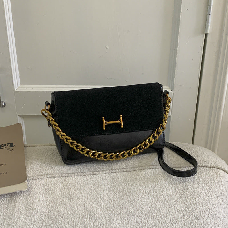 Trendy Small Square Handbag for Autumn And Winter 2025, Featuring a Vintage Design And Made of Soft Faux Leather, Suitable for Underarm, Shoulder, Or Crossbody Use
