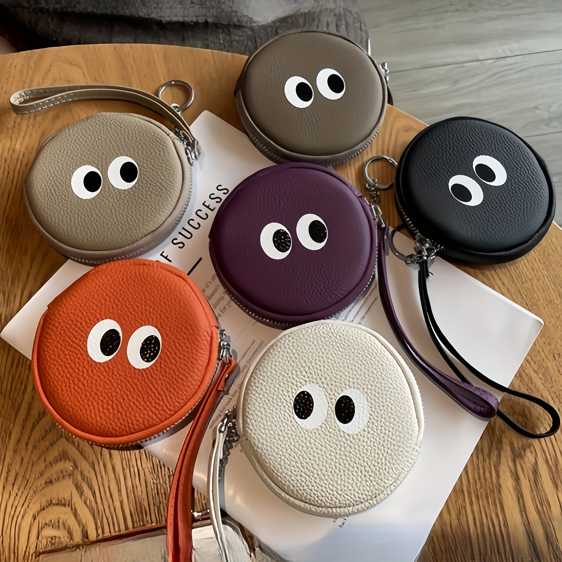 A Charming Cartoon Women'S Wallet Made from Genuine Leather, Featuring a Mini Coin Purse with a Unique Design Crafted from Top-Grade Cowhide, Perfect for Storing Items And Ideal As a Gift for Friends And Family During Holidays