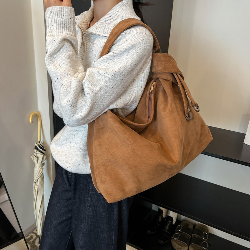 Cross-Border Tote Bag with a Minimalist Korean Style, a Unique Matte Underarm Bag for Women, Perfect for Autumn And Winter, Trendy for Commuting And Versatile As a Shoulder Bag