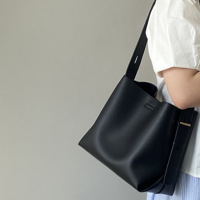 1pc Women' \u002F Large Tote Bag with Adjustable Crossbody\u002FShoulder Strap & Zipper Closure - Handbag Suitable for Commuting,,, Travel, Elegant Gift for Office, Casual, Daily Use (Dry Cleanable)