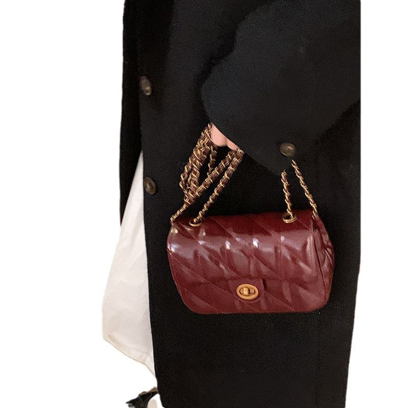 Style Women's Bag 2024 New Winter Versatile Quilted Chain Small Square Bag Fashion Retro Shoulder Crossbody Bag