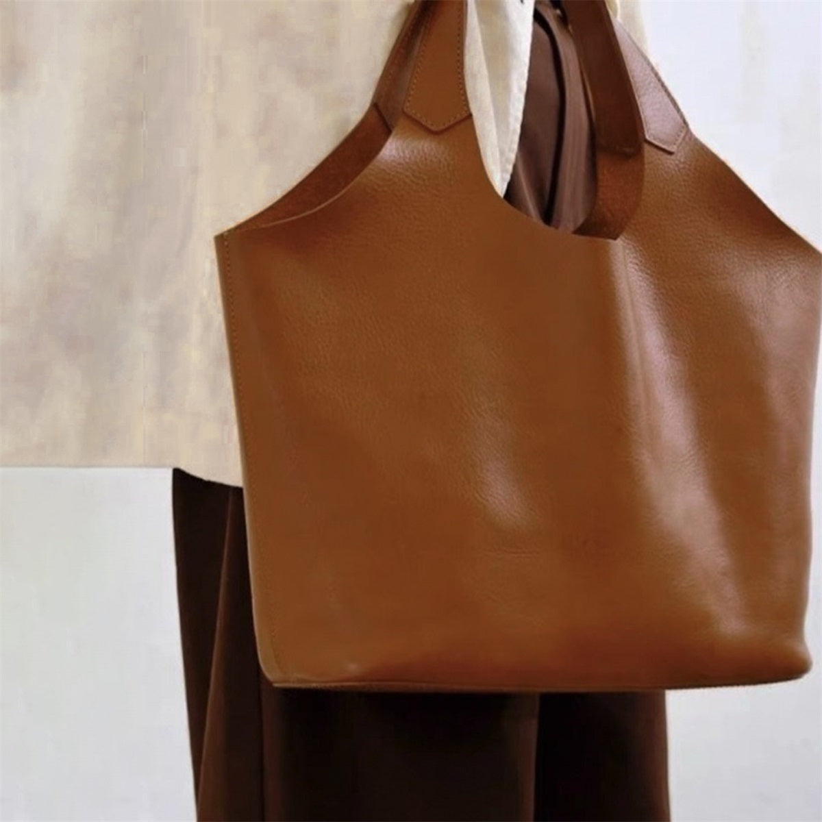 Women's PU Large Tote Bag with Buckle Closure & Open Top Lid - Solid Color Handbag Suitable for, Travel, Shopping, Spacious Casual Shoulder Bag, PU Material, Hand Washable