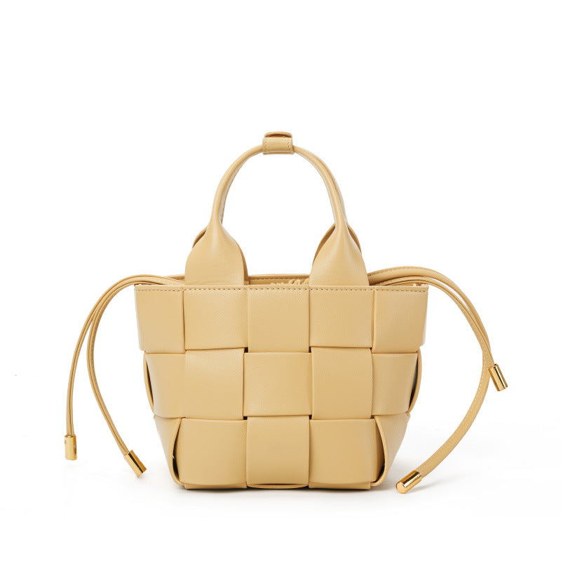High-End Genuine Leather Woven Bag | Cowhide Niche Vegetable Basket Bucket Bag with Multiple Compartments, Fashionable Commuting Design, Practical Daily Storage, Elegant Women's Bag, Soft and Durable