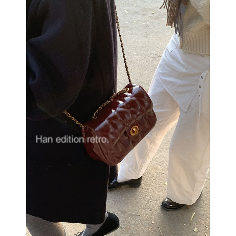 Style Women's Bag 2024 New Winter Versatile Quilted Chain Small Square Bag Fashion Retro Shoulder Crossbody Bag